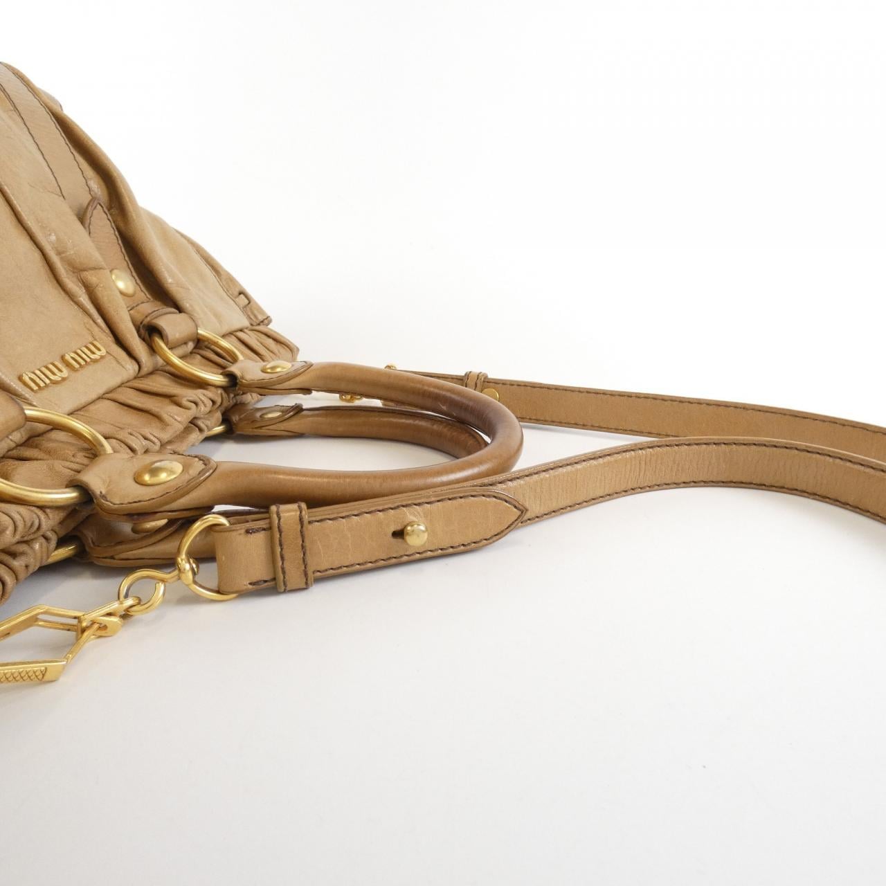 ミュウミュウ バッグ