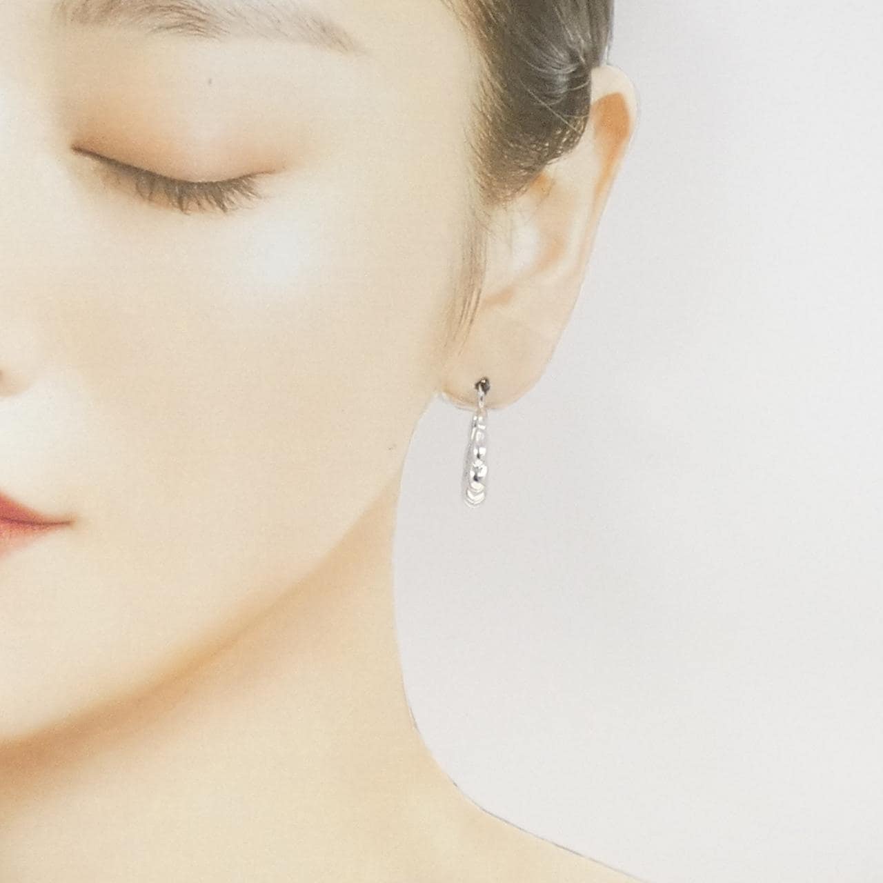 ウノアエレ 585WG ピアス