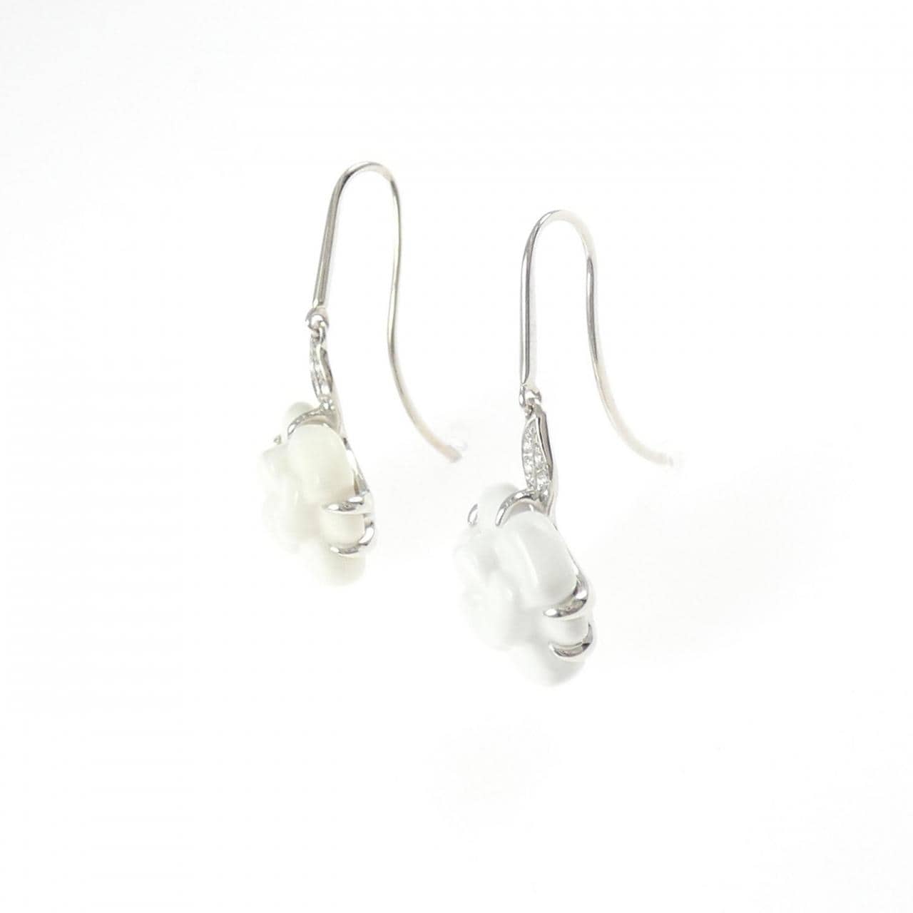 シャネル カメリア ピアス
