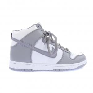 ナイキ NIKE 304717-002 スニーカー