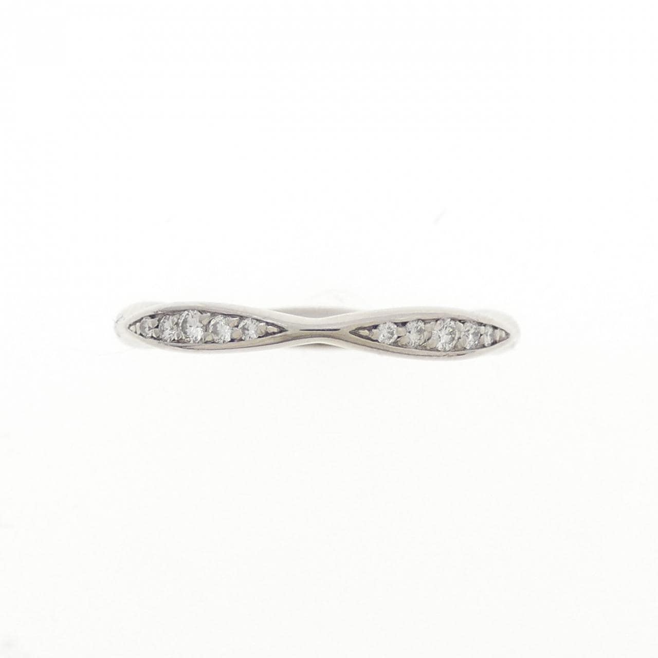 シャネル カメリア ハーフエタニティ リング