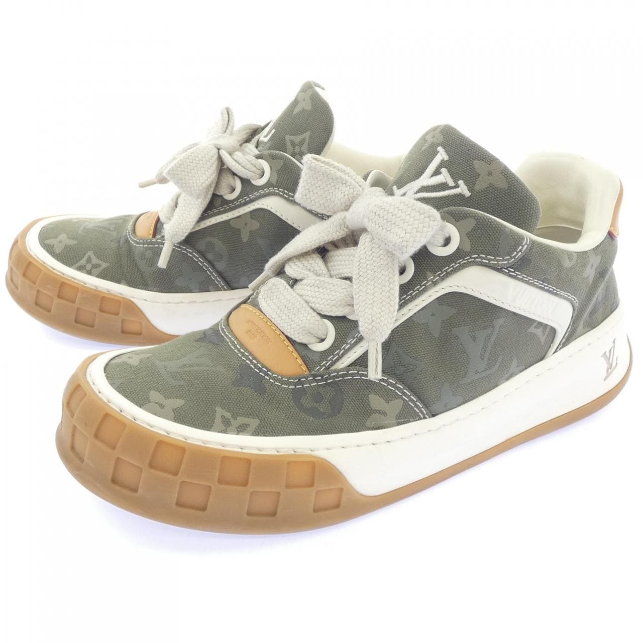 ルイヴィトン LOUIS VUITTON LVティルテッド スニーカー