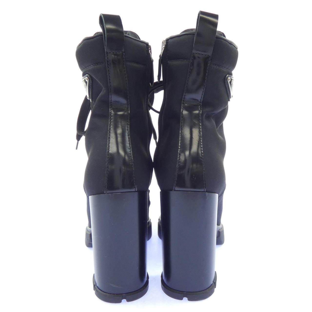 プラダ PRADA トライアングルロゴ 1T427M ブーツ
