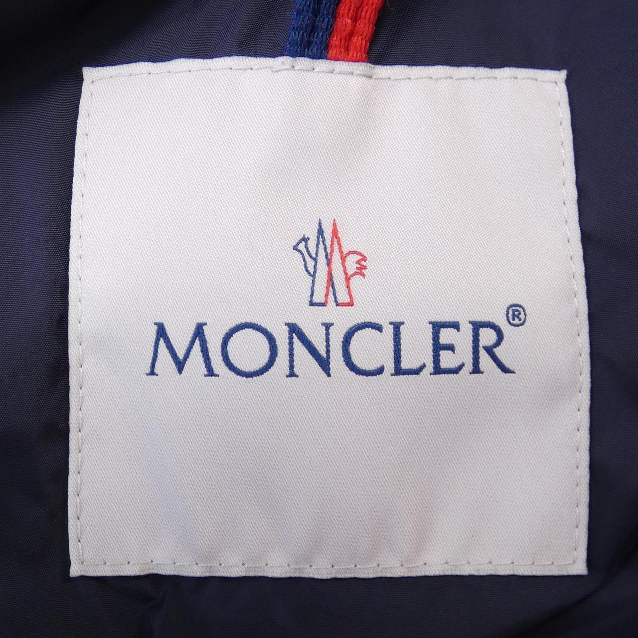 モンクレール MONCLER ダウンジャケット