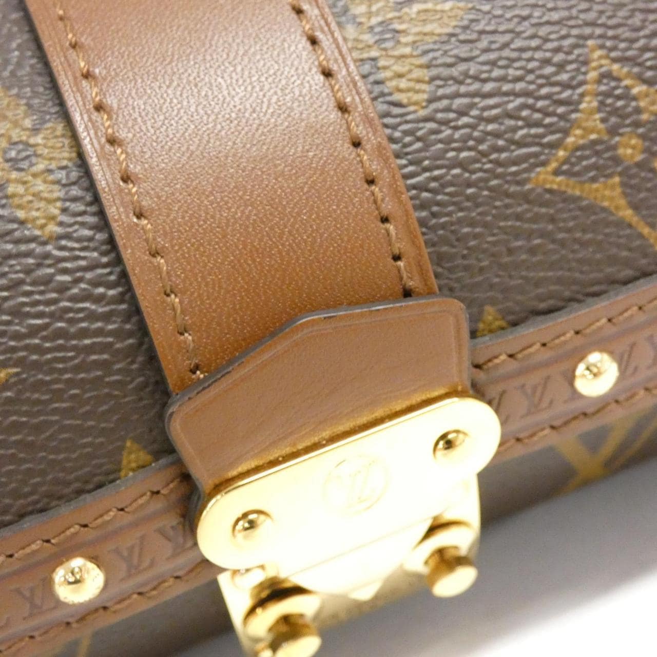 LOUIS VUITTON Monogram Papillon Trunk M57835 單肩包