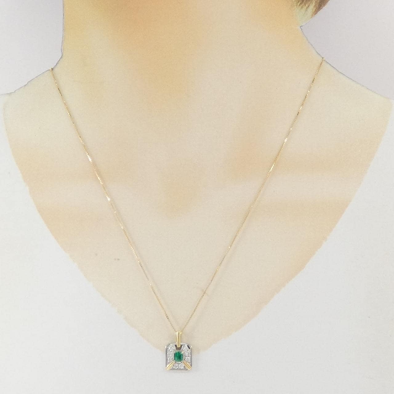 PT900/K18YG エメラルド ネックレス 0.25CT