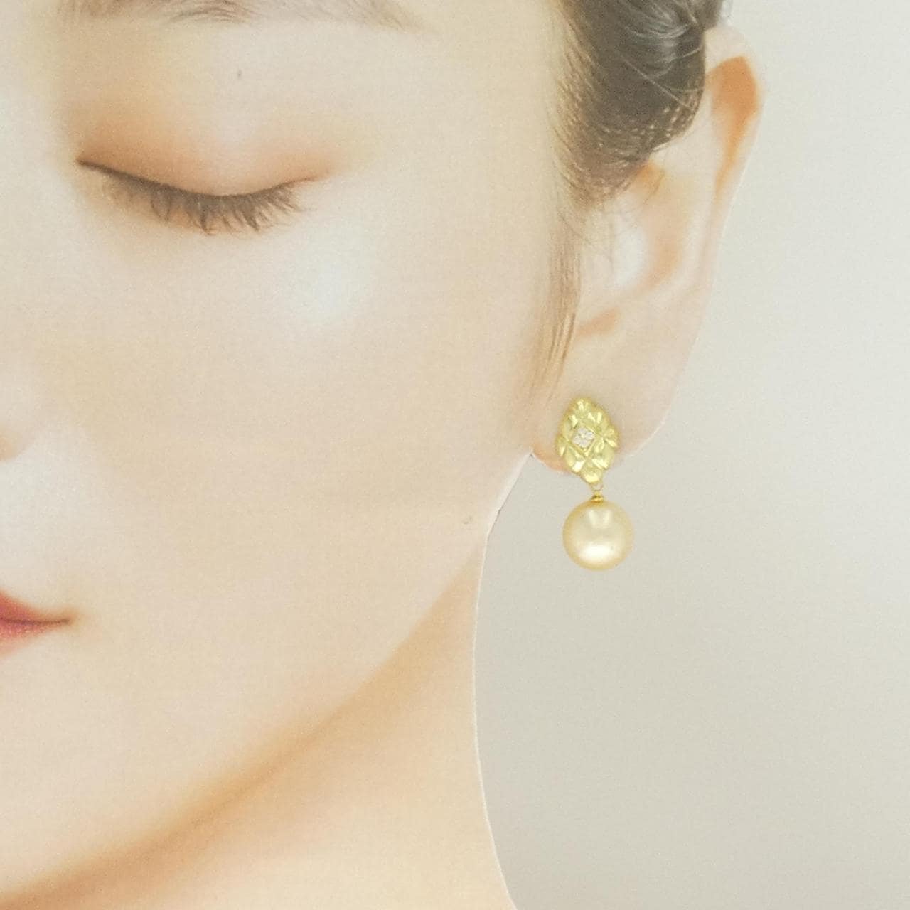 K18YG 白蝶パール イヤリング 10.4mm