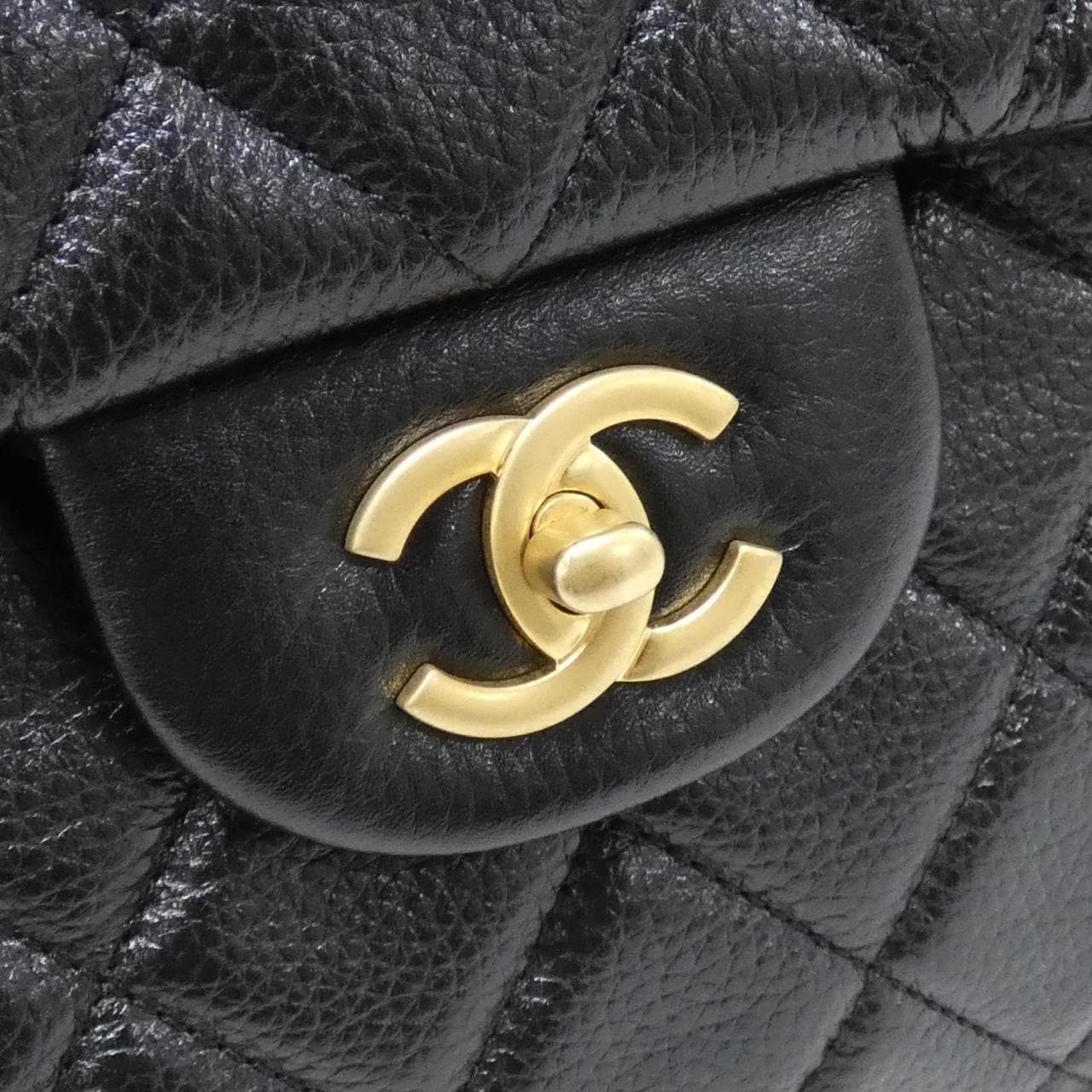 【未使用品】シャネル AS4661 ショルダーバッグ