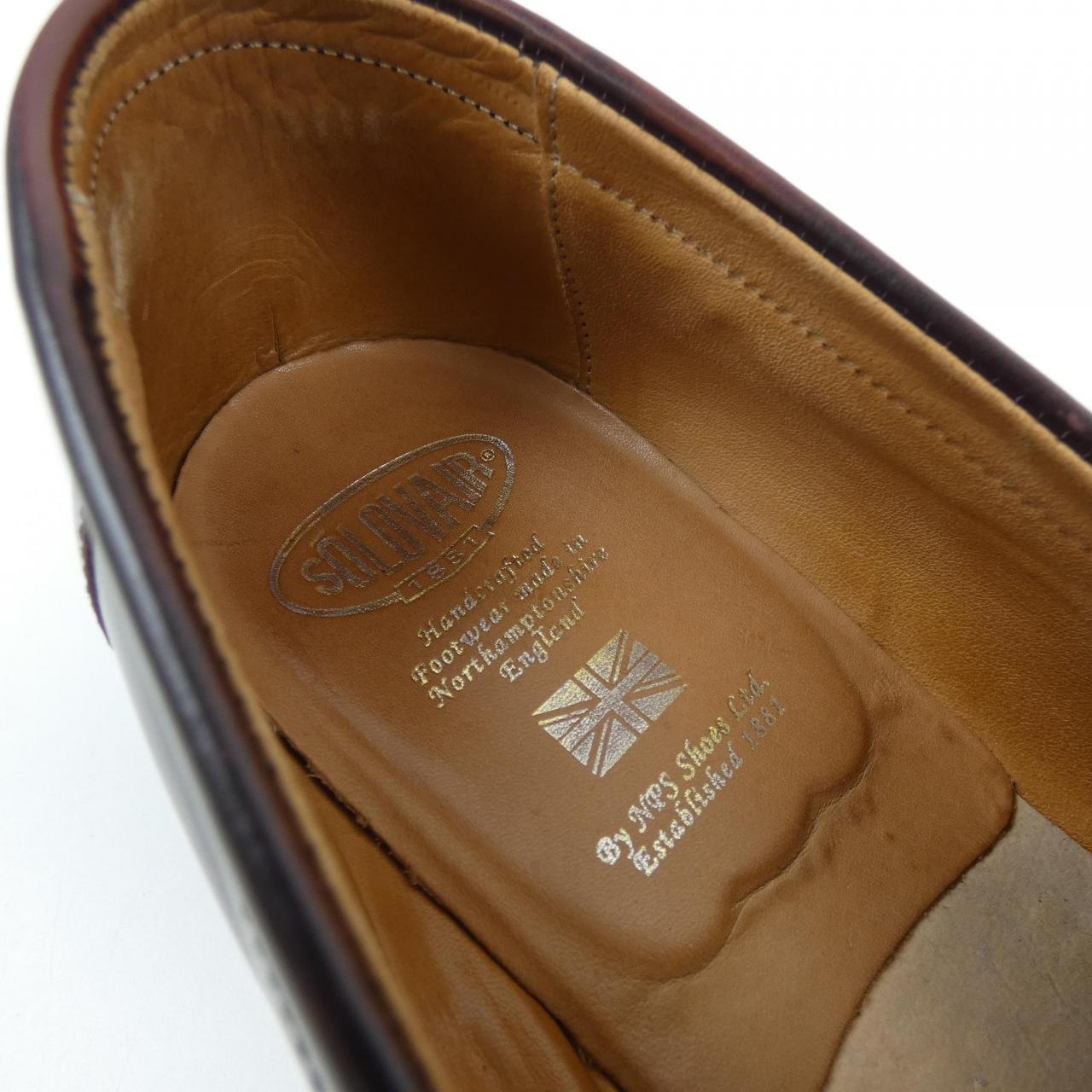 SOLOVAIR シューズ