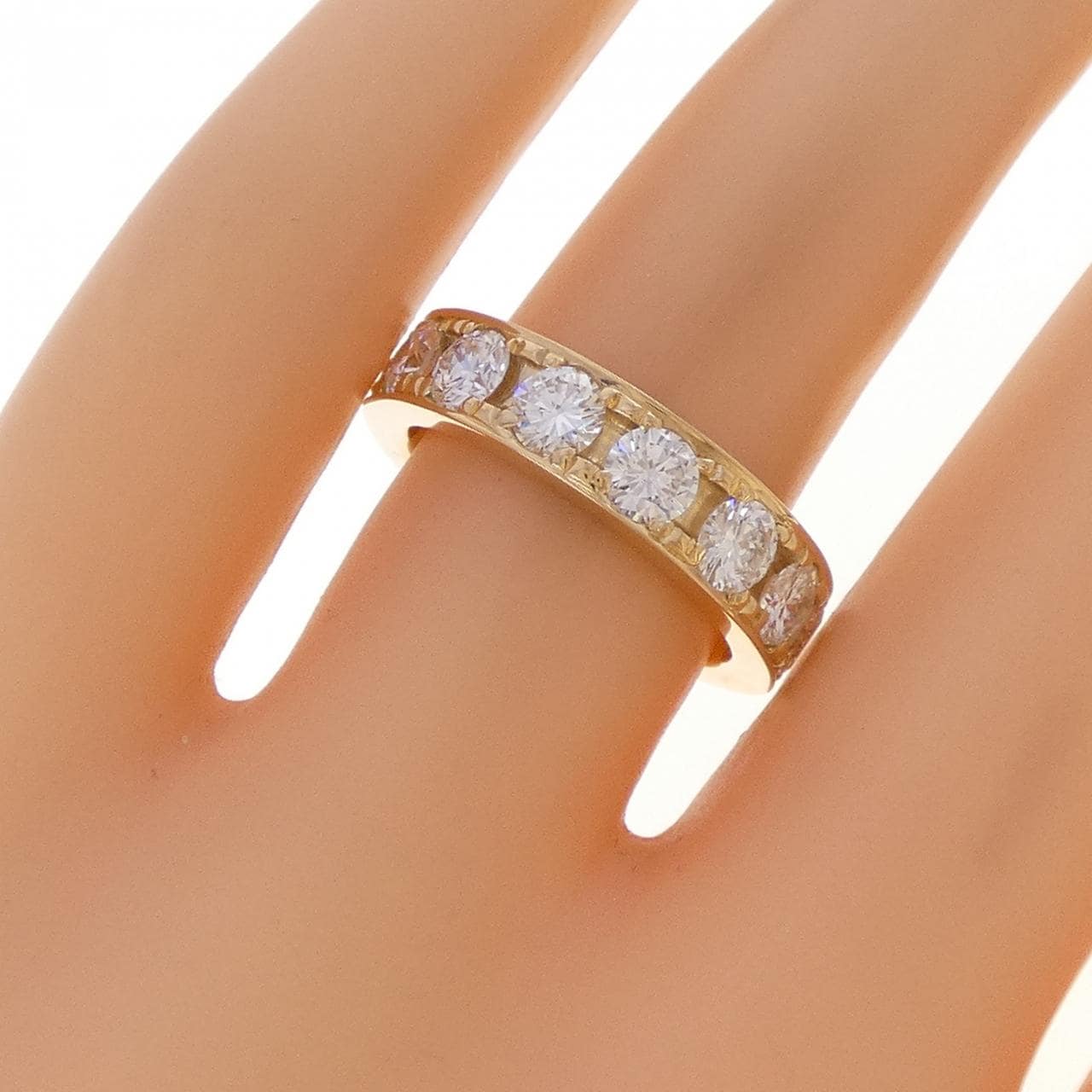 K18YG Full Eternity Diamond Ring 2.865CT