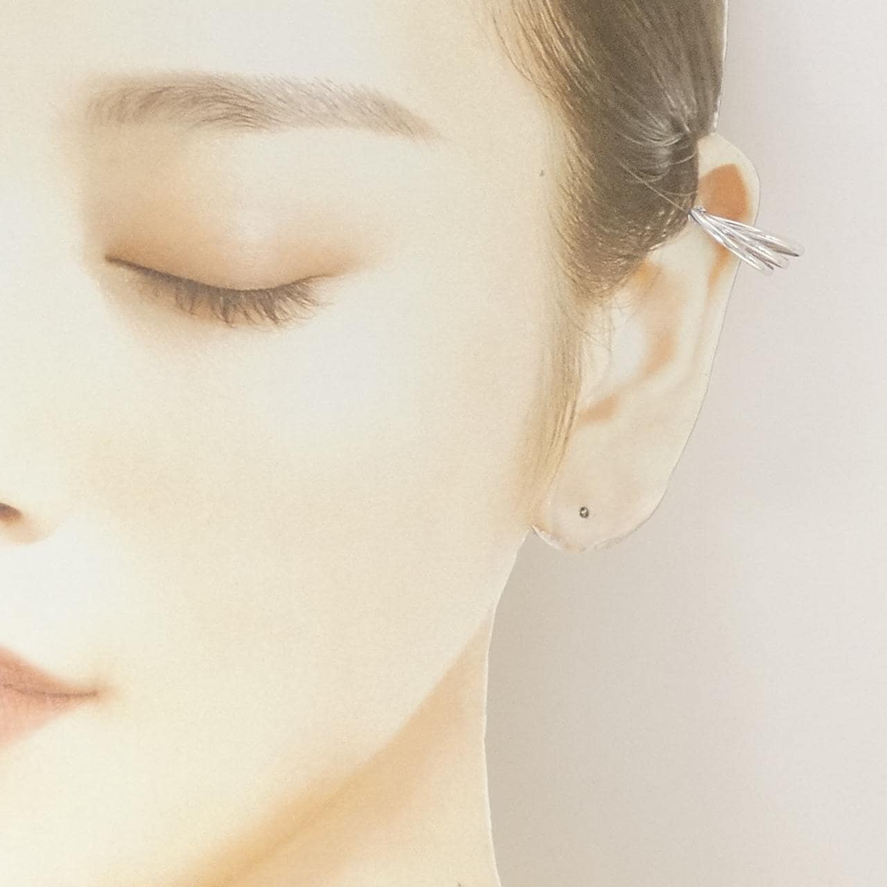 K10WG イヤーカフ 片耳