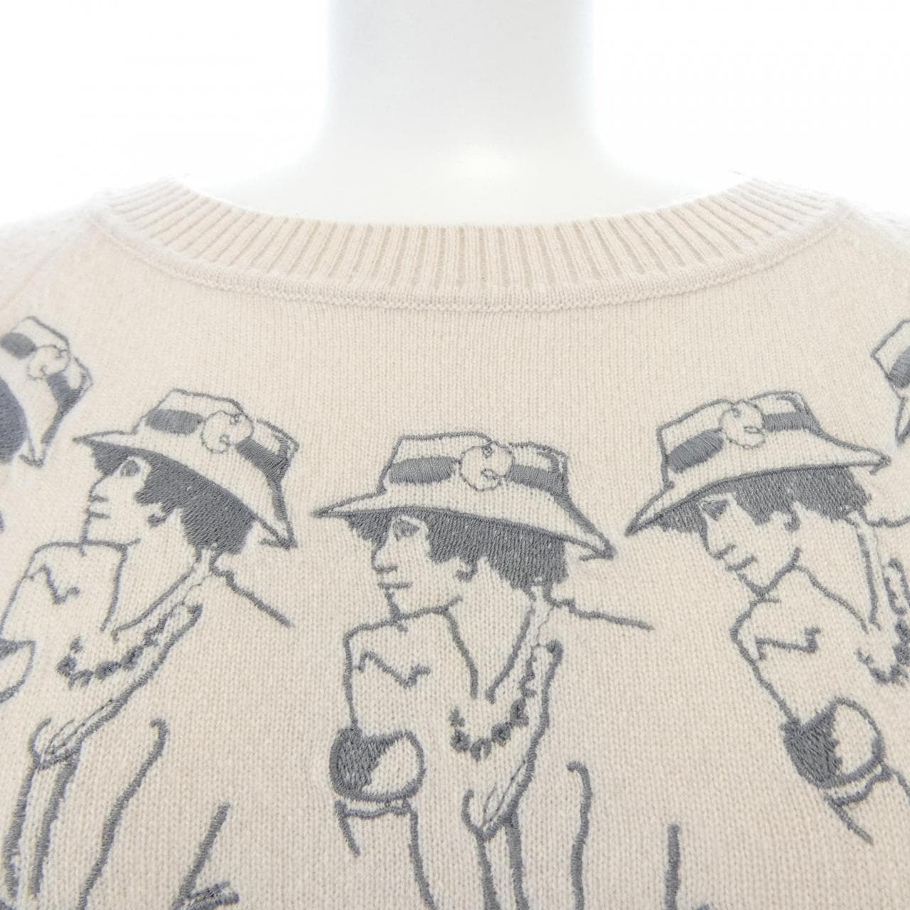 シャネル CHANEL P44570K04639 ニット