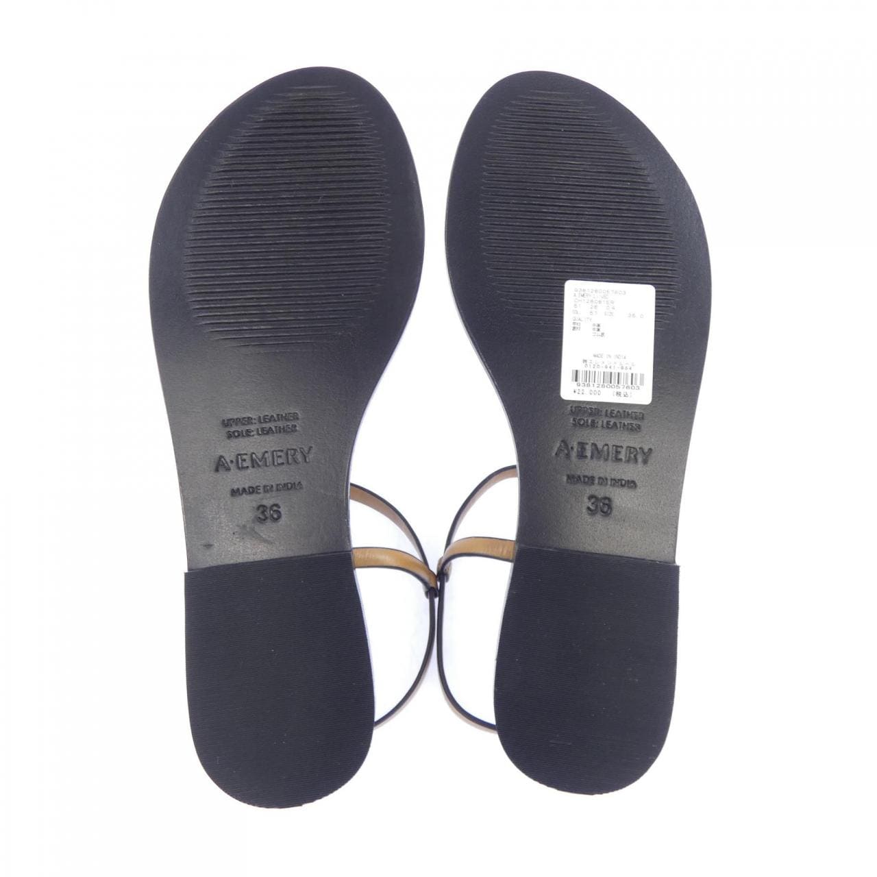 A EMERY サンダル
