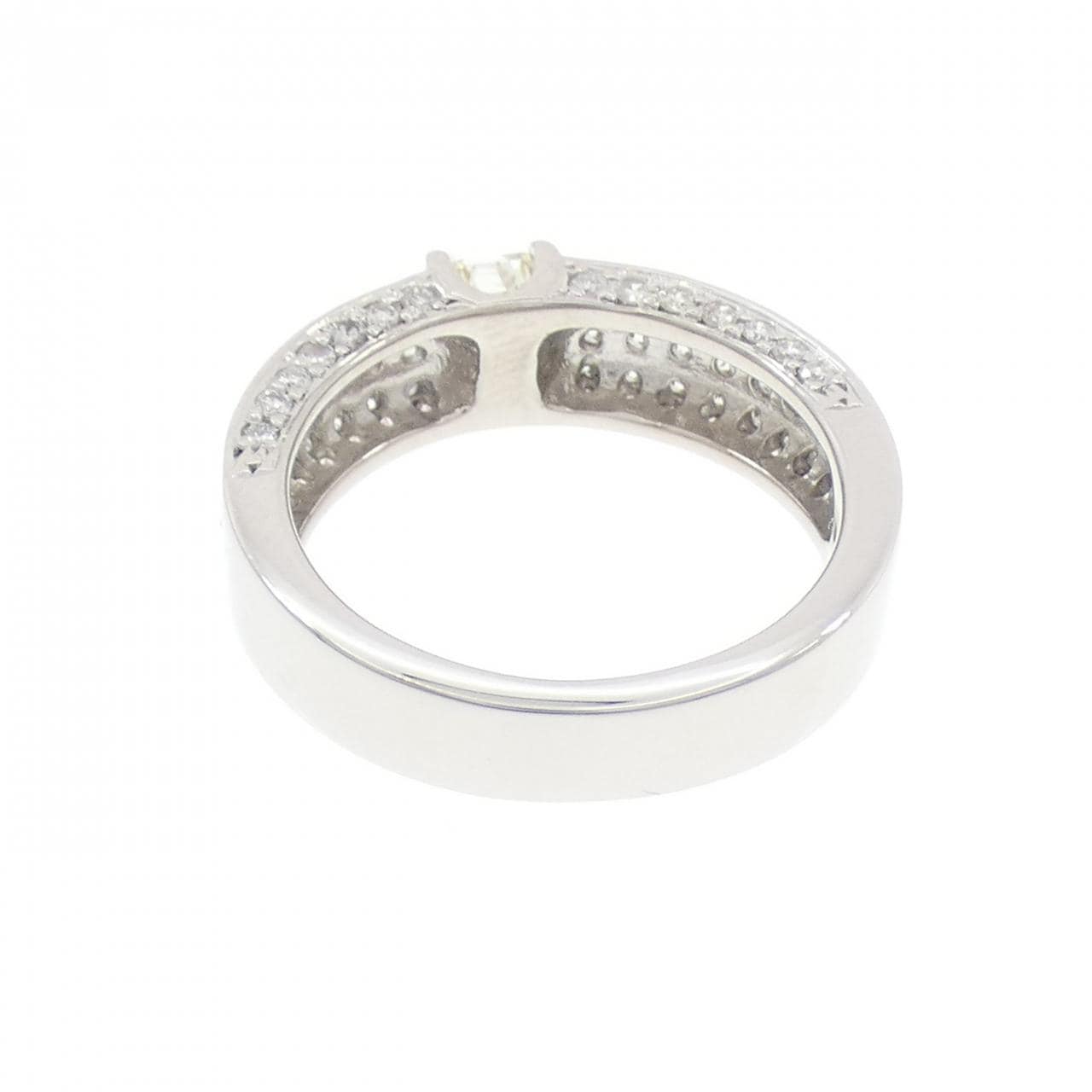 PT900 ダイヤモンド リング 0.385CT