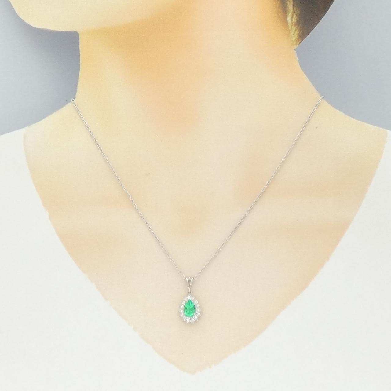 PT900/PT850 エメラルド ネックレス 1.04CT