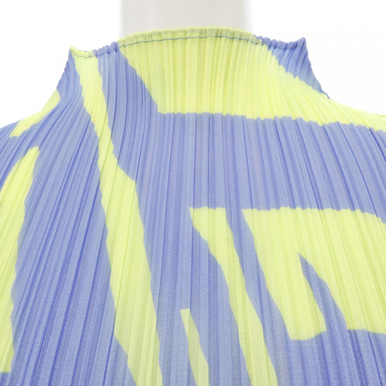 イッセイミヤケ ISSEY MIYAKE PP51JK701 トップス