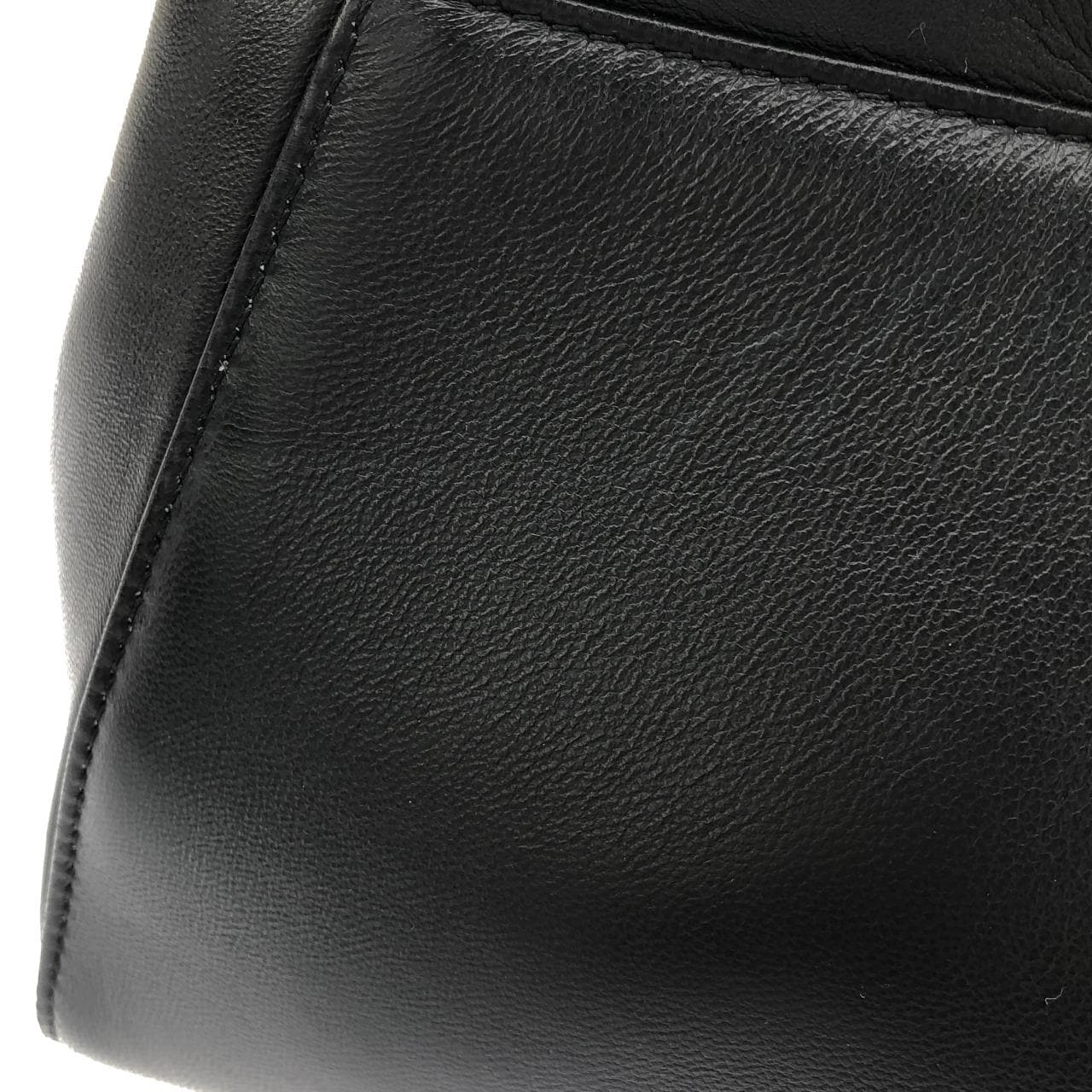 フェンディ ピーカブー ミニ 8BN244 AD6G バッグ