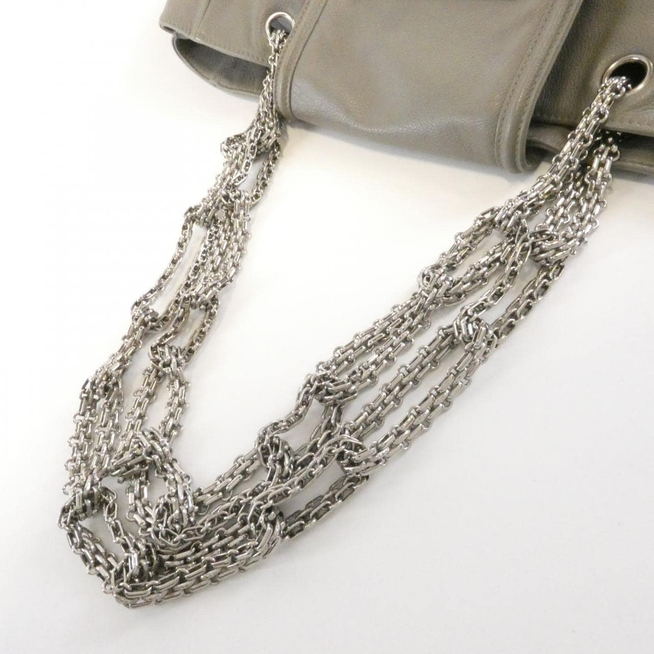 シャネル ショルダーバッグ