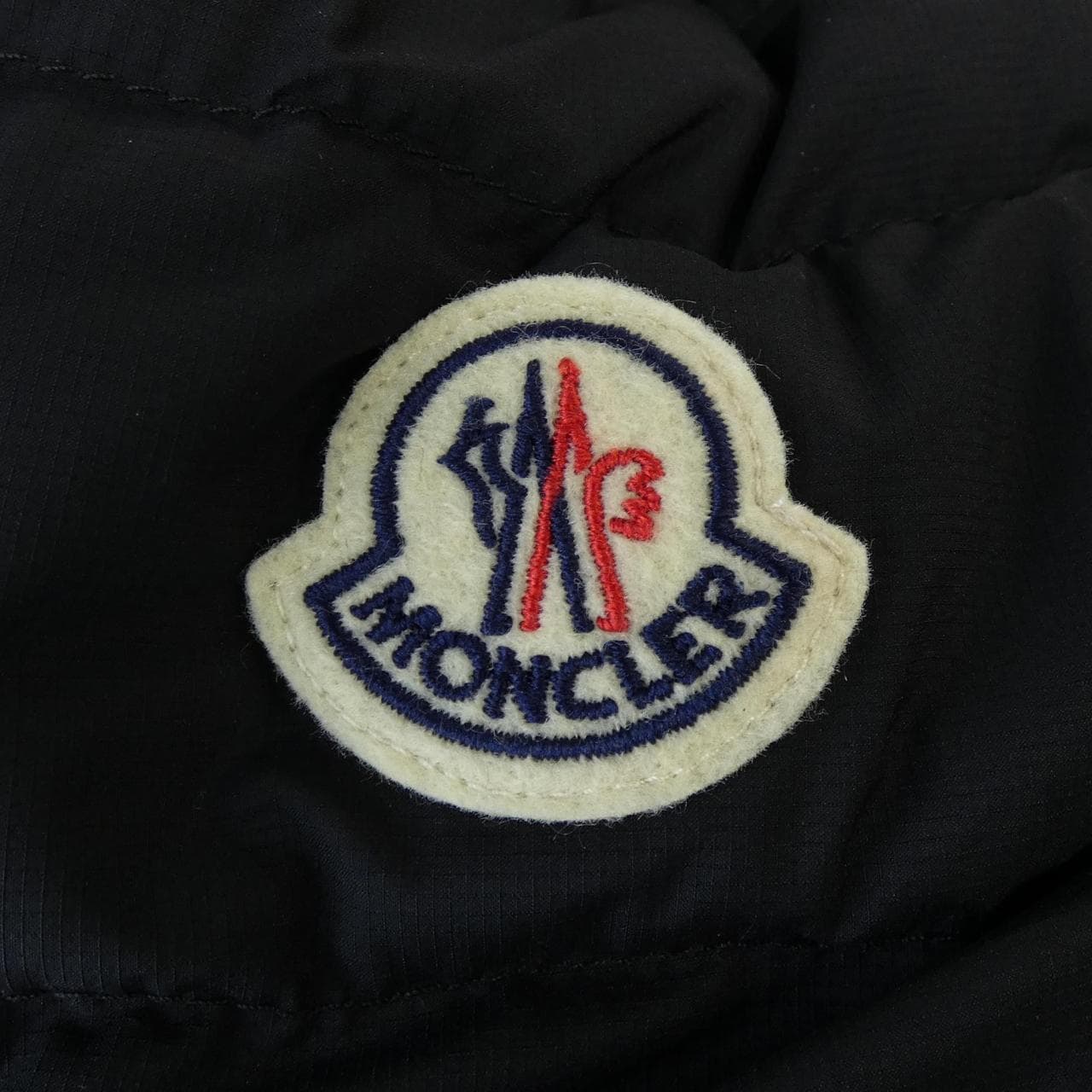 モンクレール MONCLER HEDE ダウンジャケット