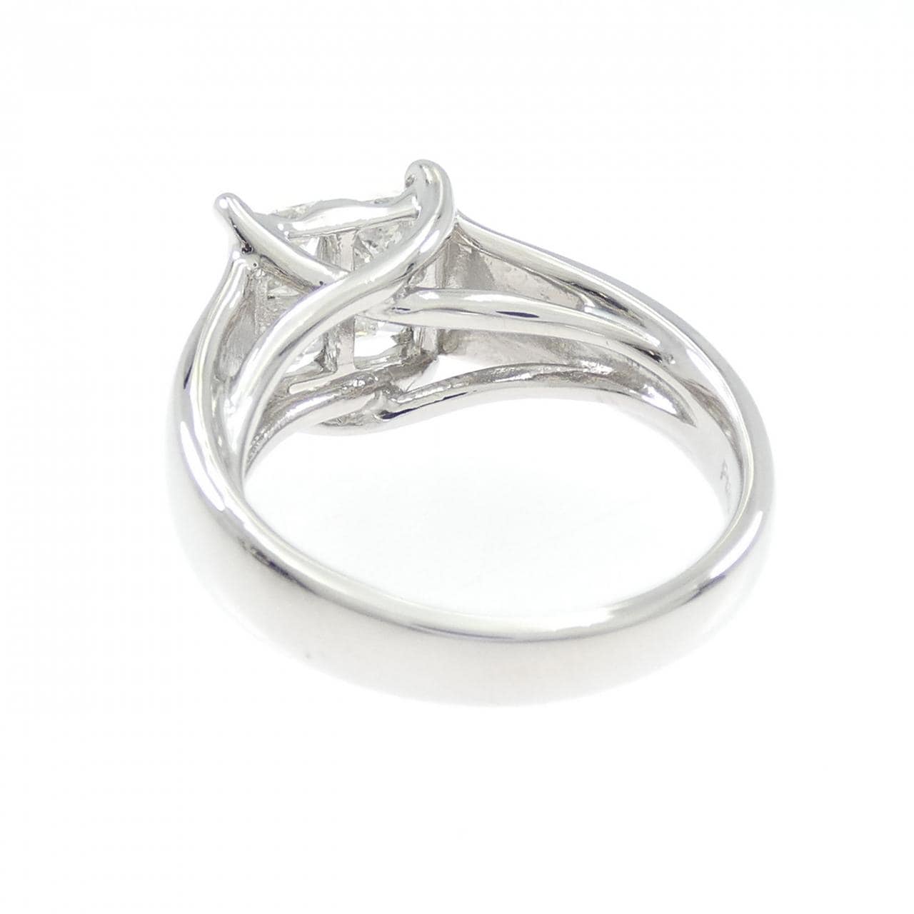 PT900 ダイヤモンド リング 1.00CT