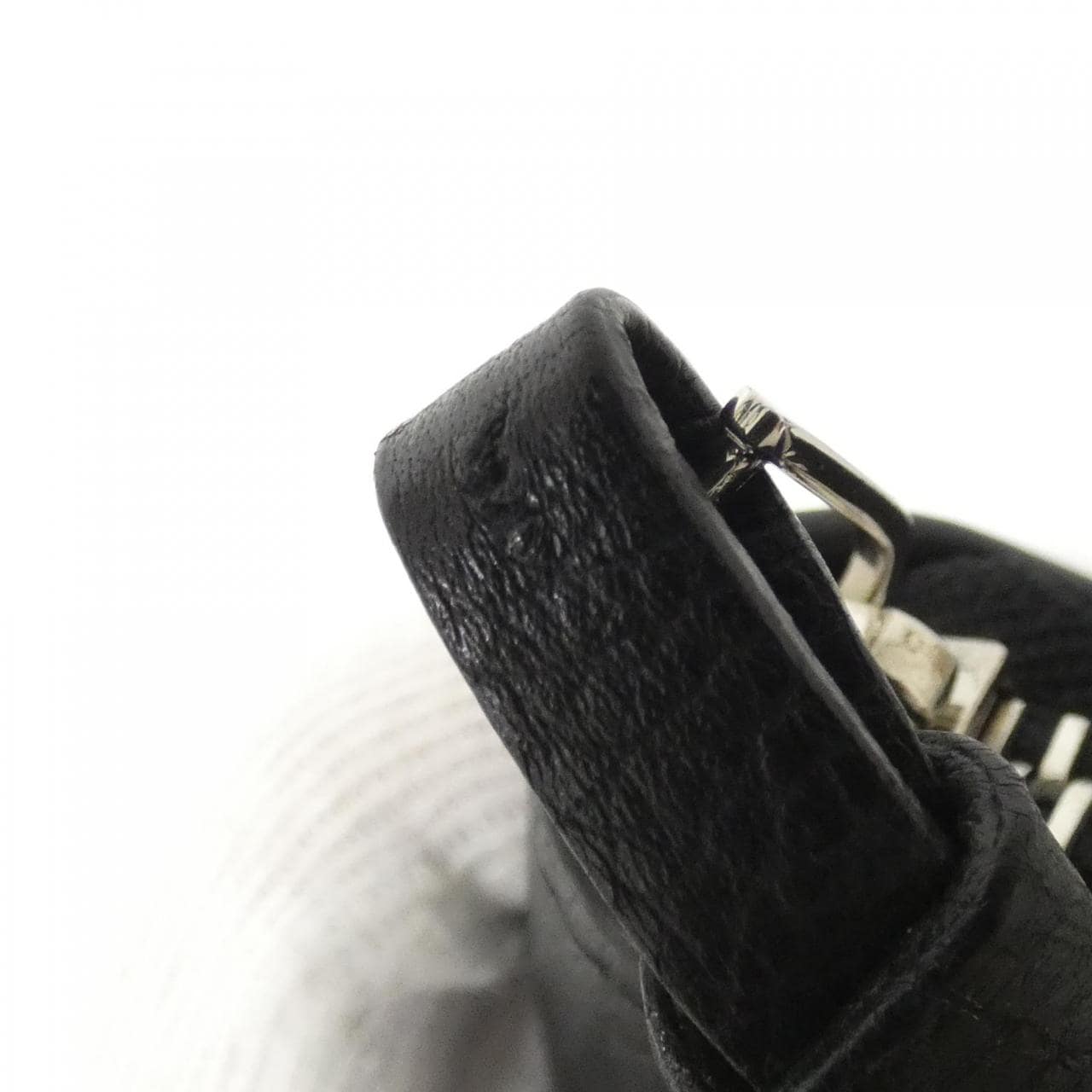 ルイヴィトン ジッピー ロックミー M62622 財布