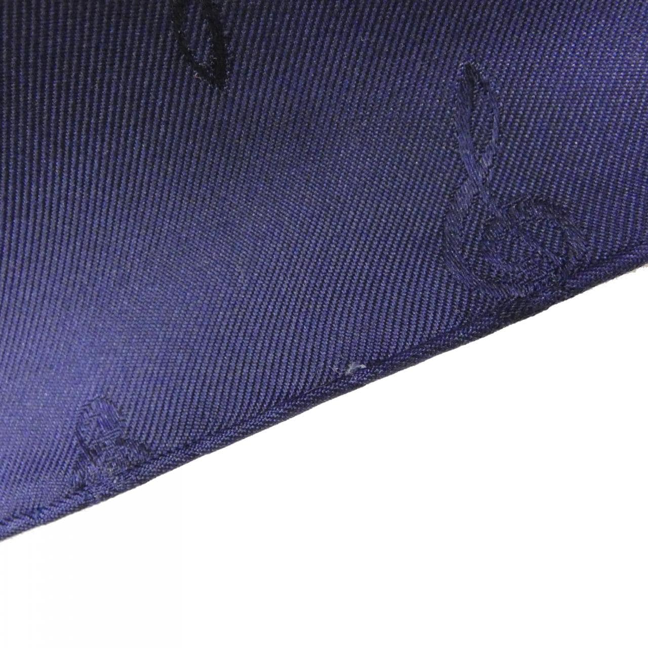 エルメス ORGAUPHONE ET AUTRES MECA NIQUES カレ スカーフ