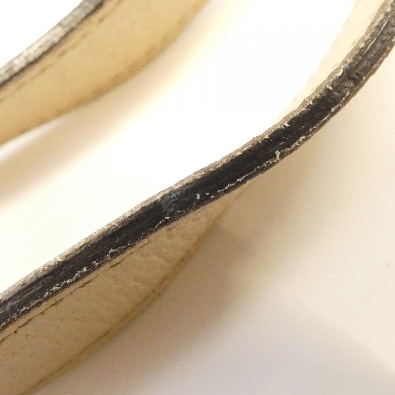 グッチ 141470 KY9JG バッグ