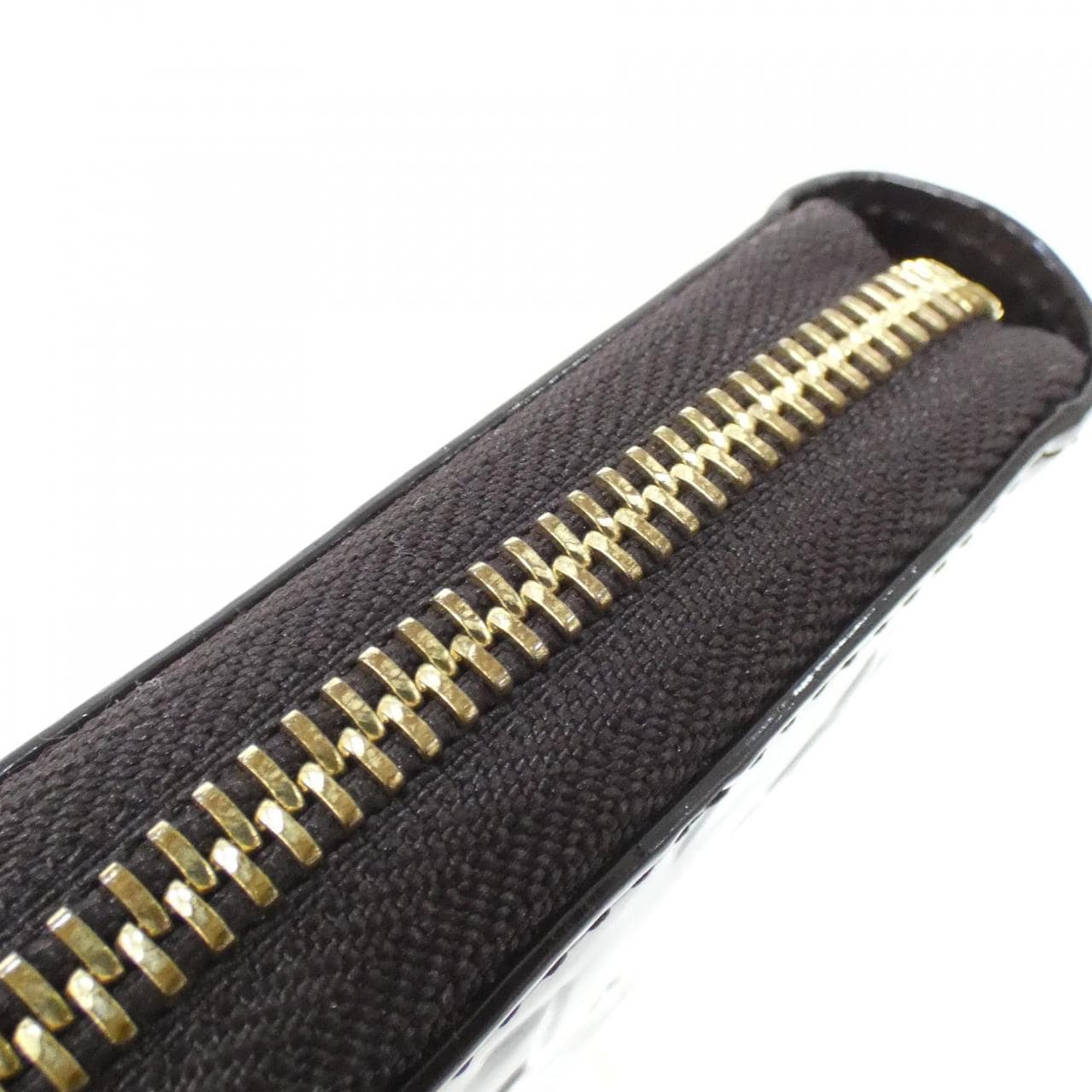 ルイヴィトン ヴェルニ ジッピー ウォレット M90416 財布