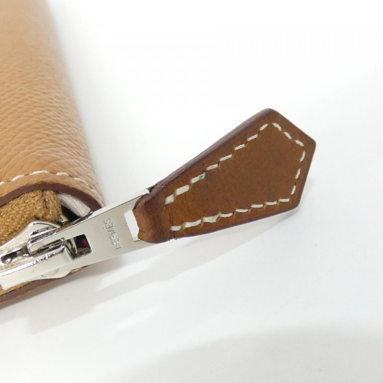 エルメス LA PATISSERIE FRANCAISE シルク イン クラシック 083084CK 財布