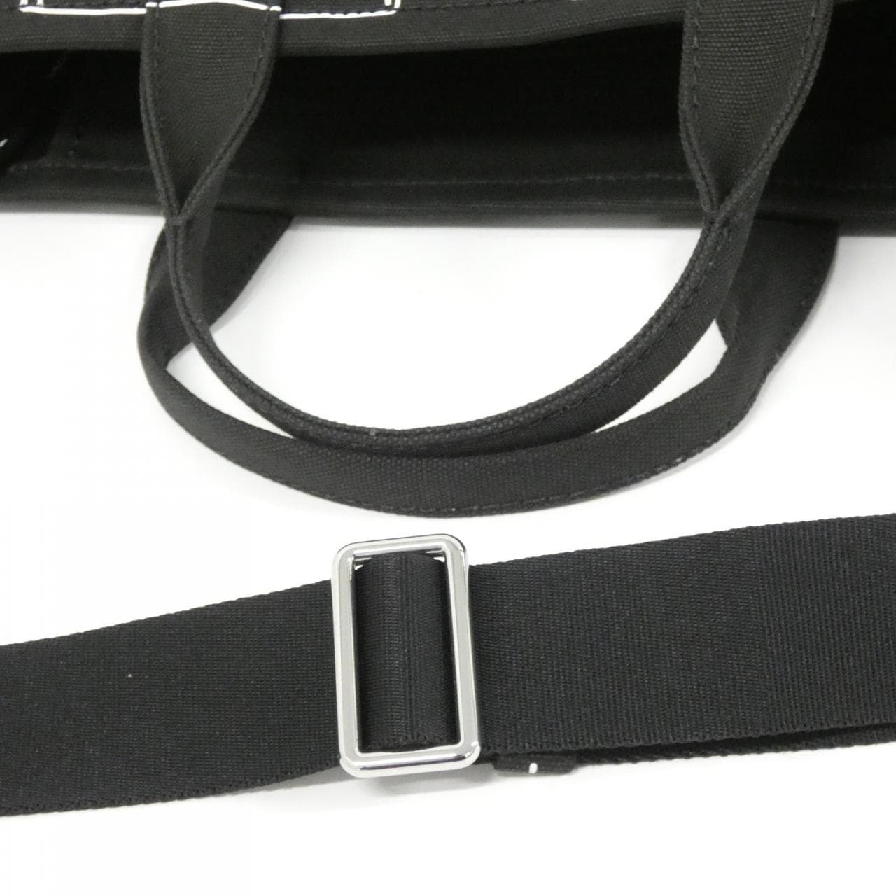 【新品】マークジェイコブス 2P5HTT023H03 バッグ