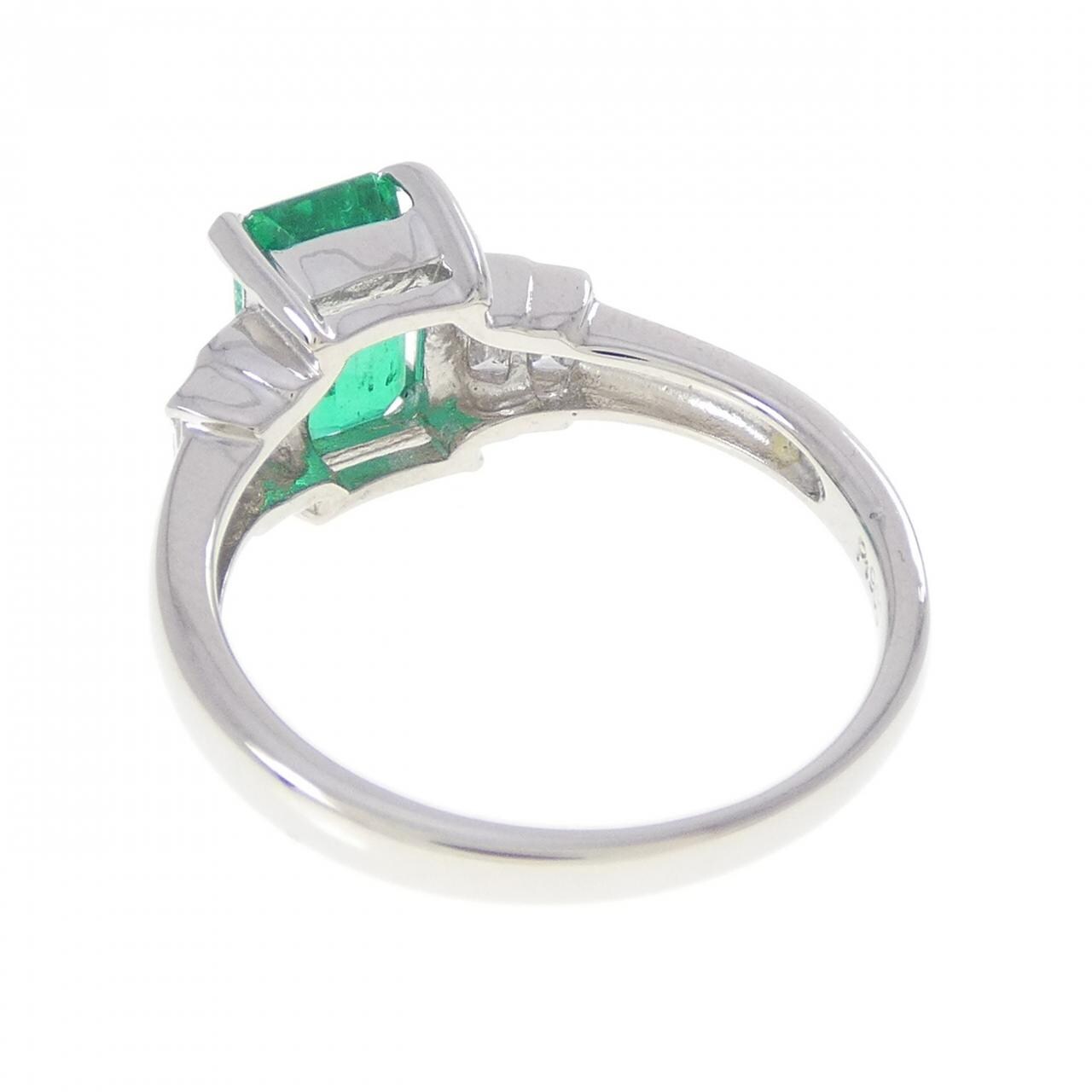 PT900 エメラルド リング 0.98CT