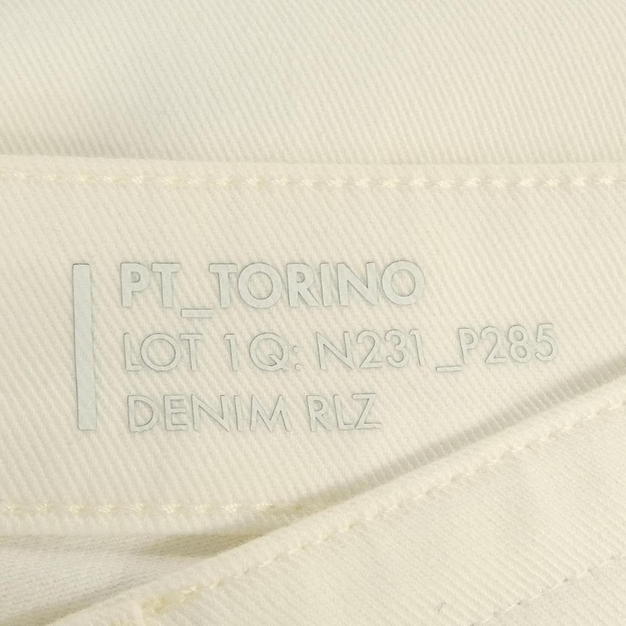ピーティートリノ PT TORINO ジーンズ