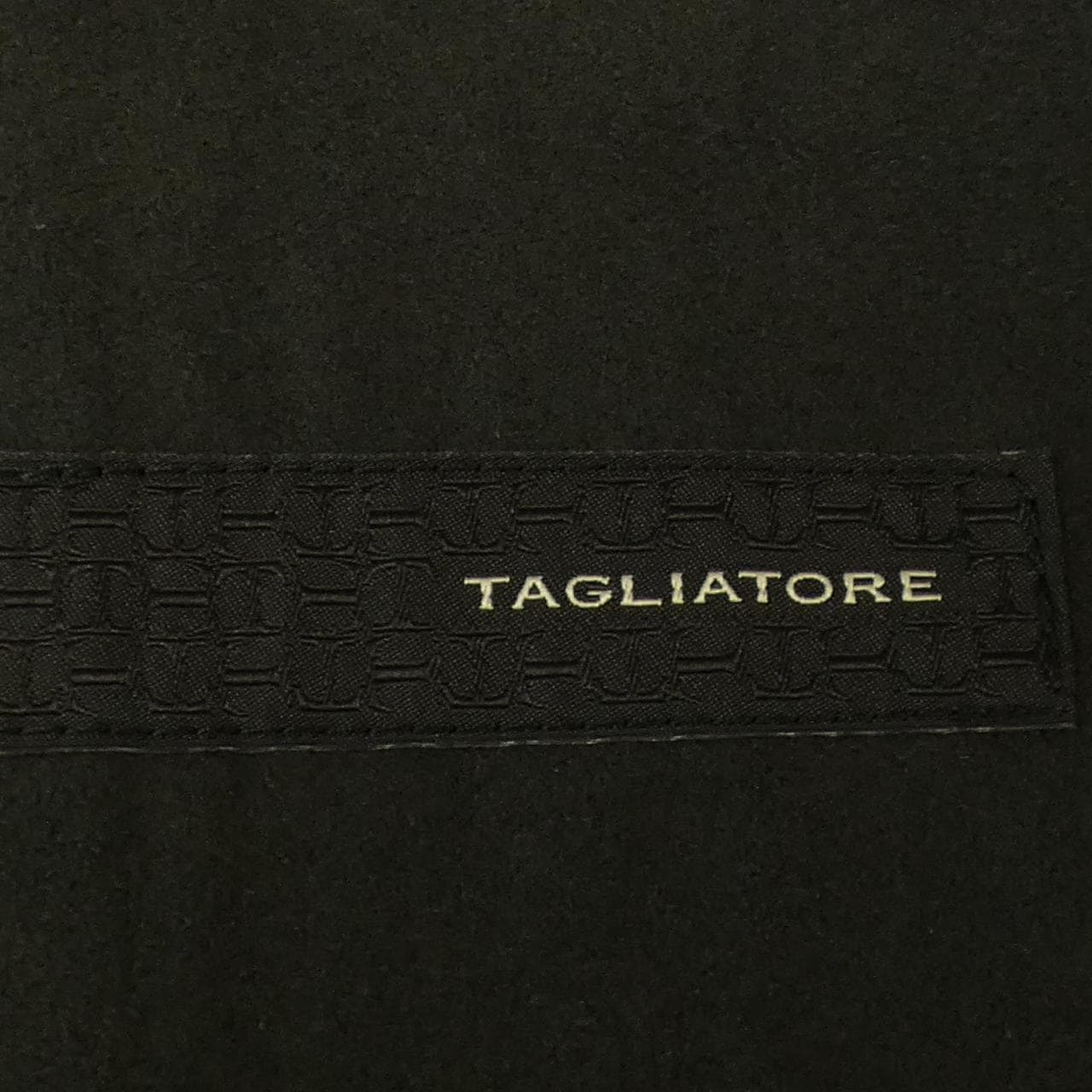 タリアトーレ TAGLIATORE ジャケット