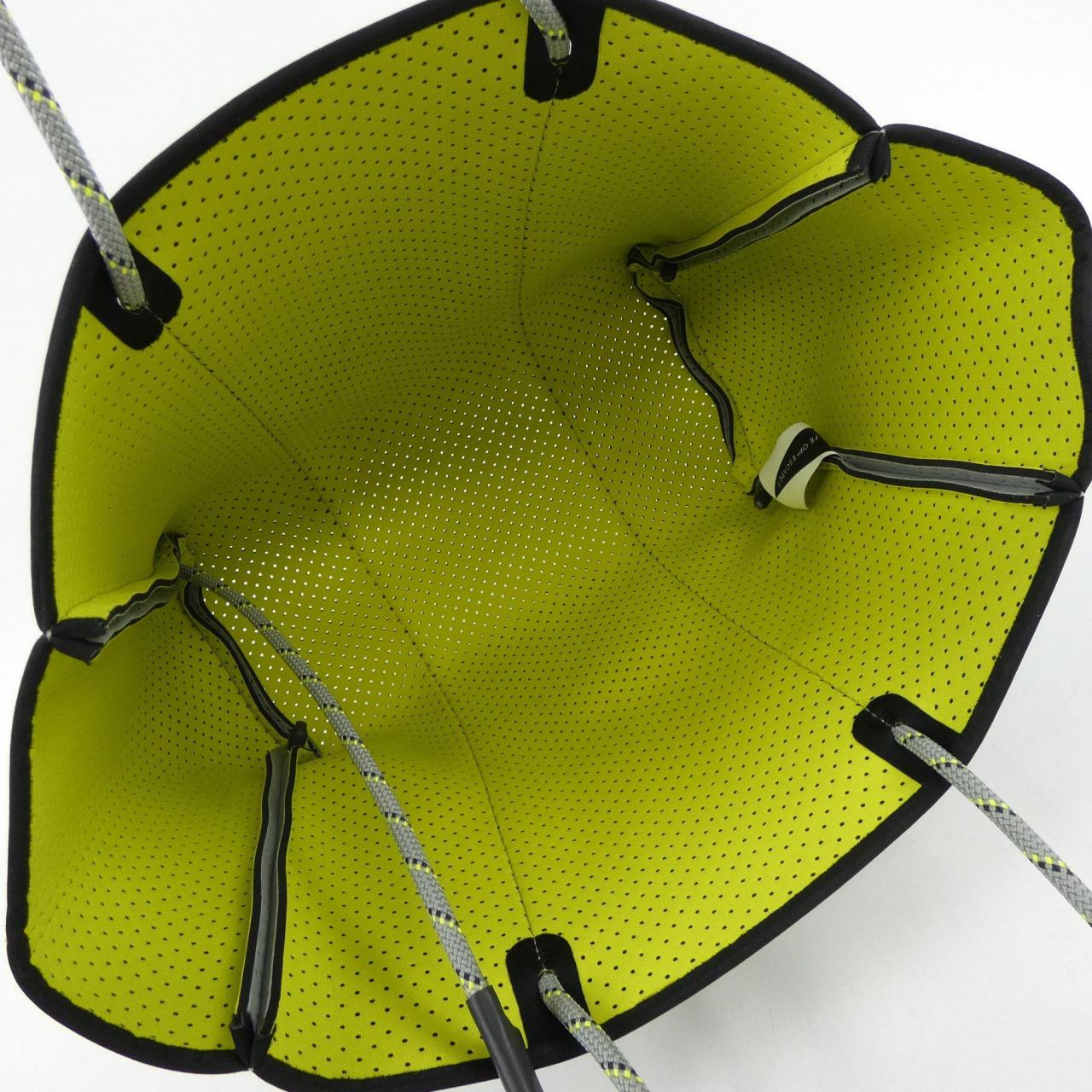 ステイトオブエスケープ STATE OF ESCAPE BAG