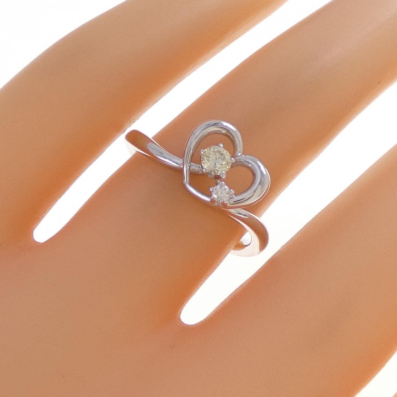 タサキ ダイヤモンド リング 0.11CT