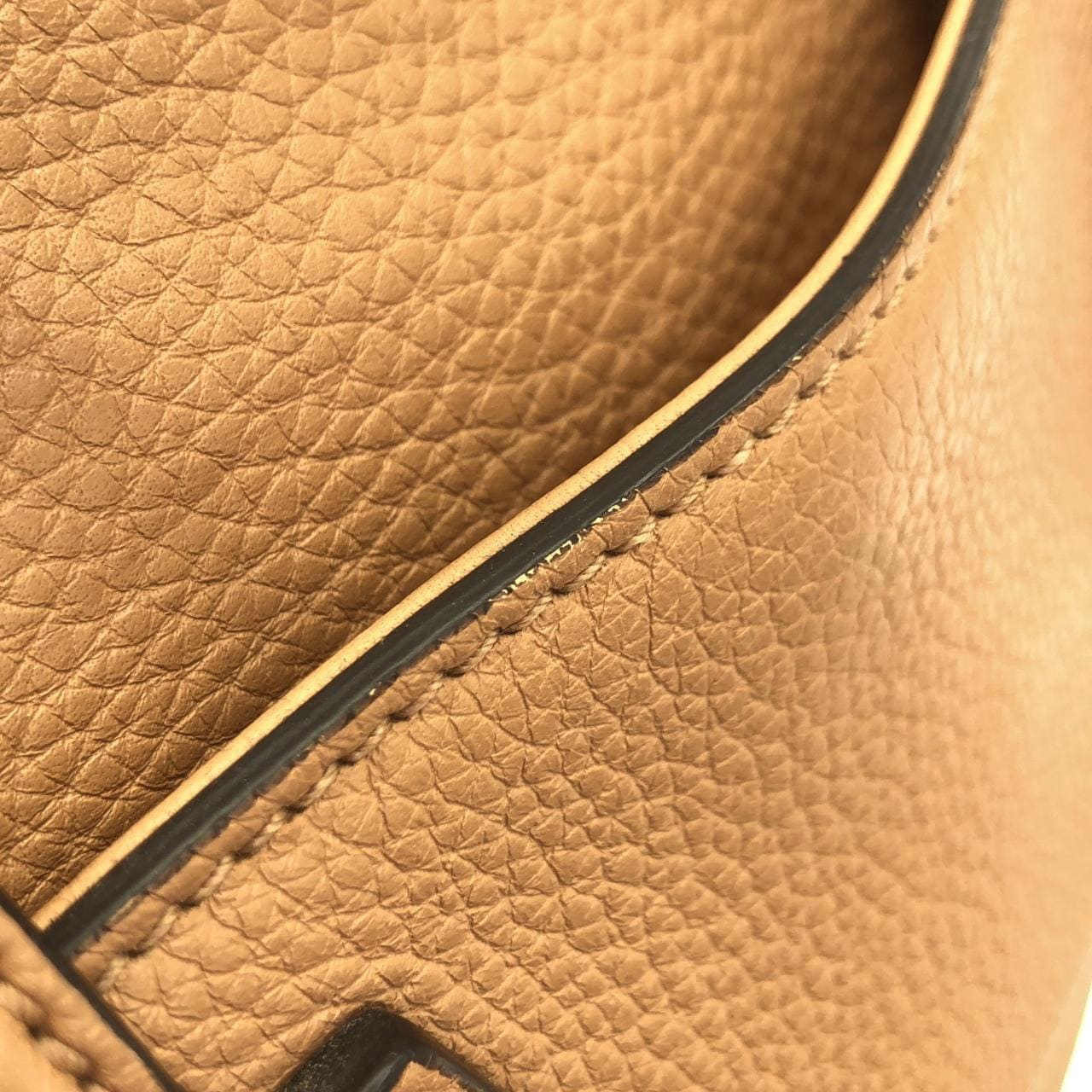 グッチ 370822 A88EN バッグ