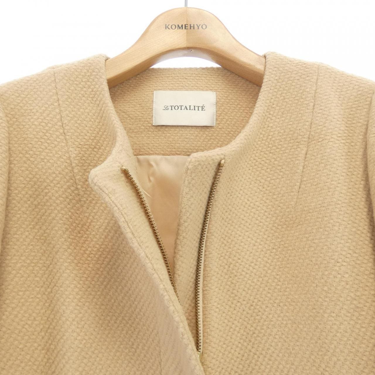 ラトータリテ La totalite コート