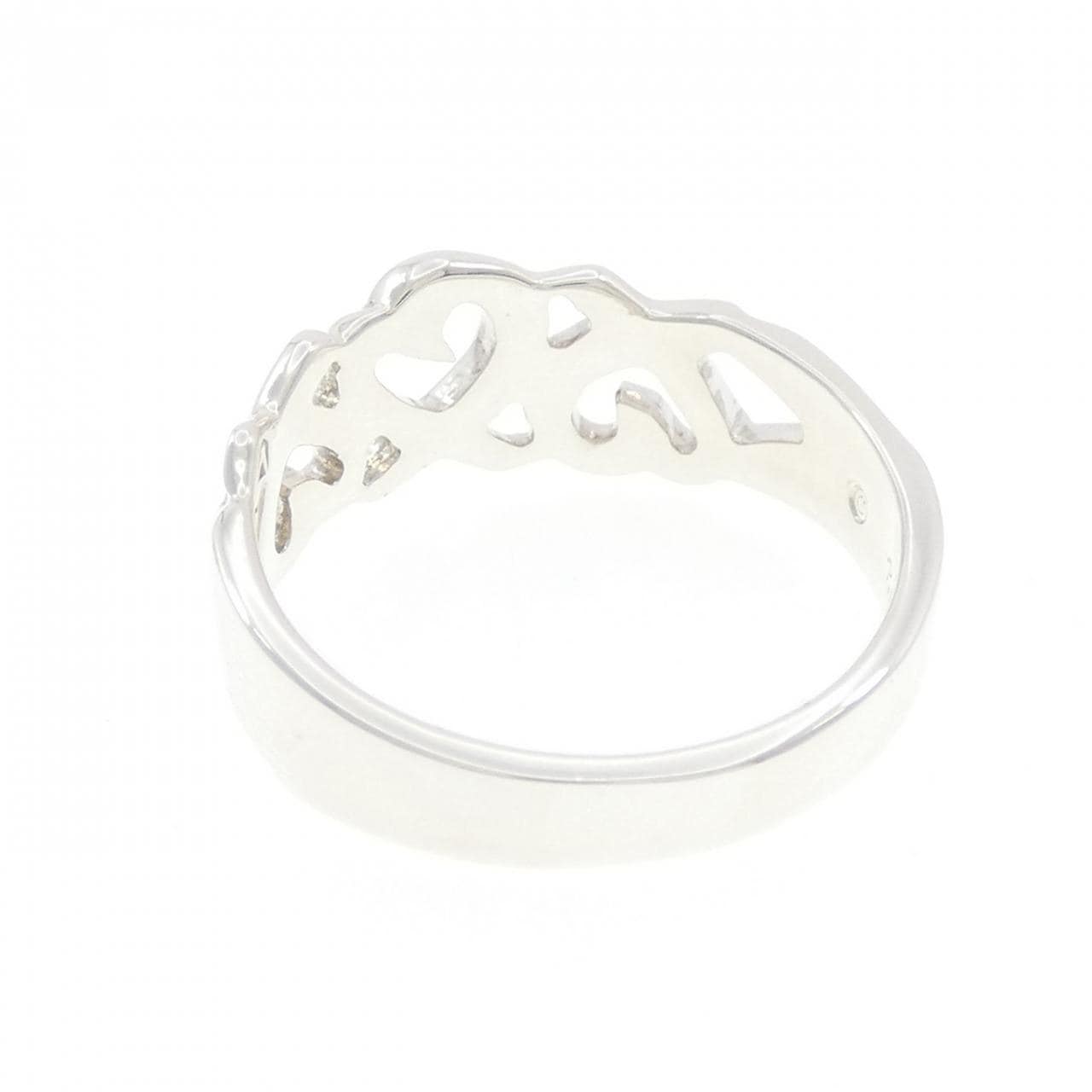 ティファニー トリプルラビングハート リング