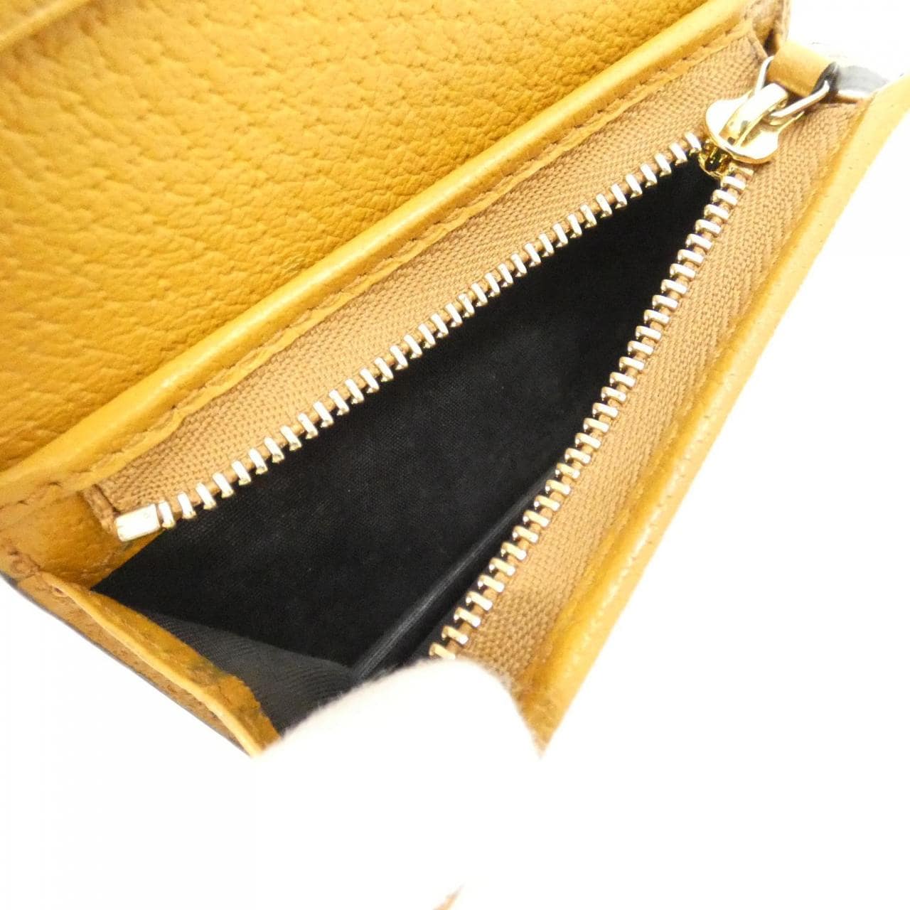 グッチ 660510 2YUAG 財布