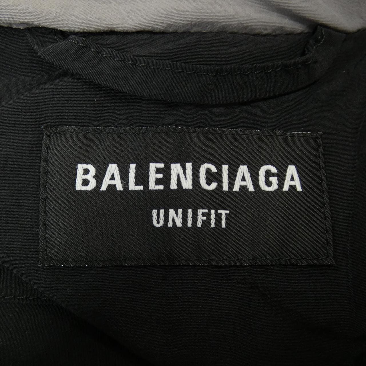 バレンシアガ BALENCIAGA 675462 TKD48 ジャケット