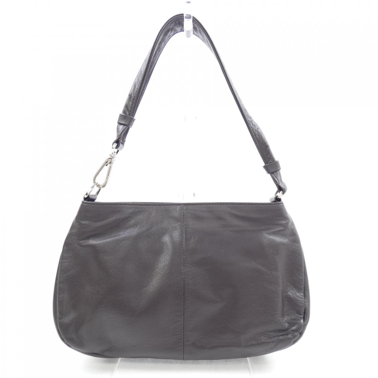 TOUT Y EST BAG