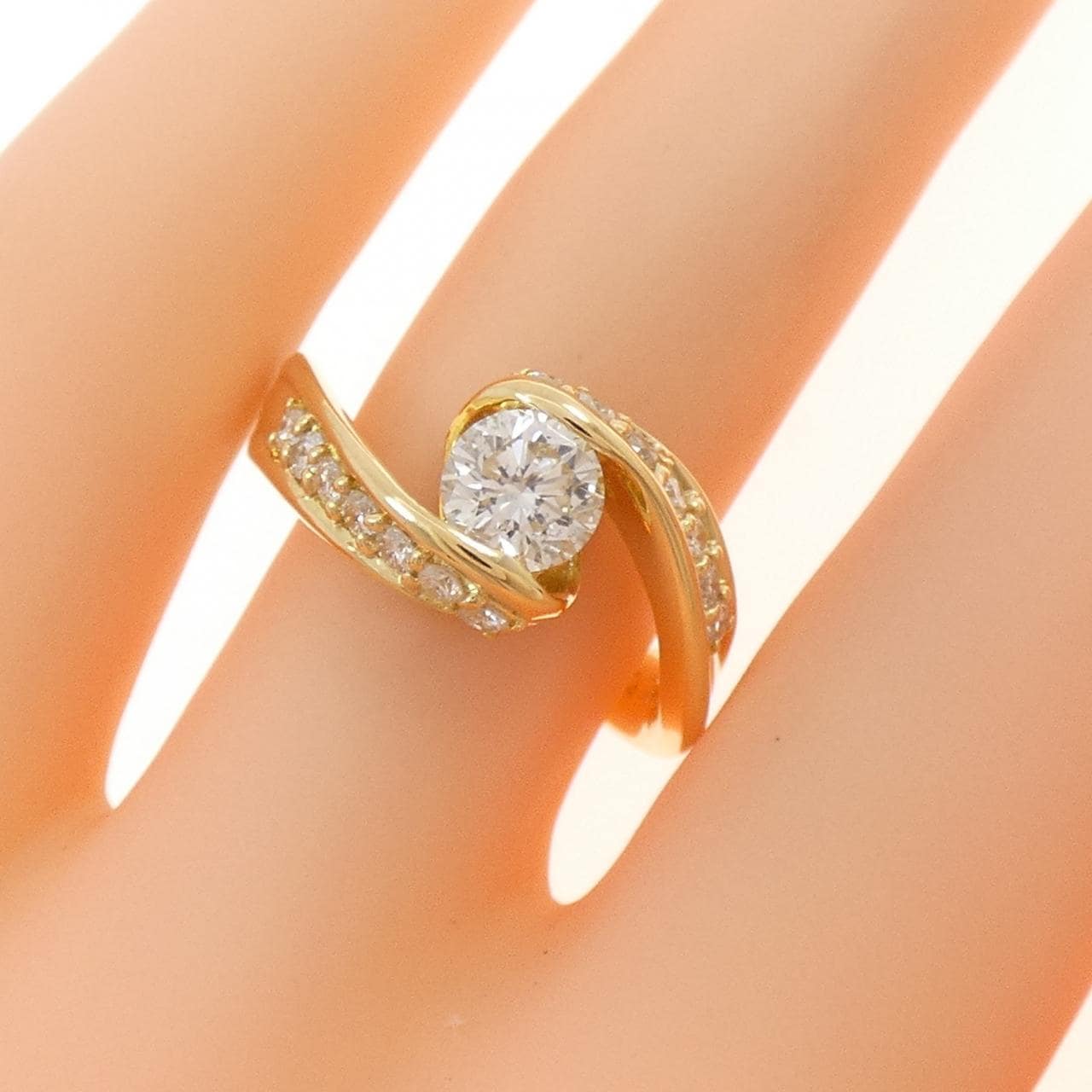 K18YG ダイヤモンド リング 0.70CT