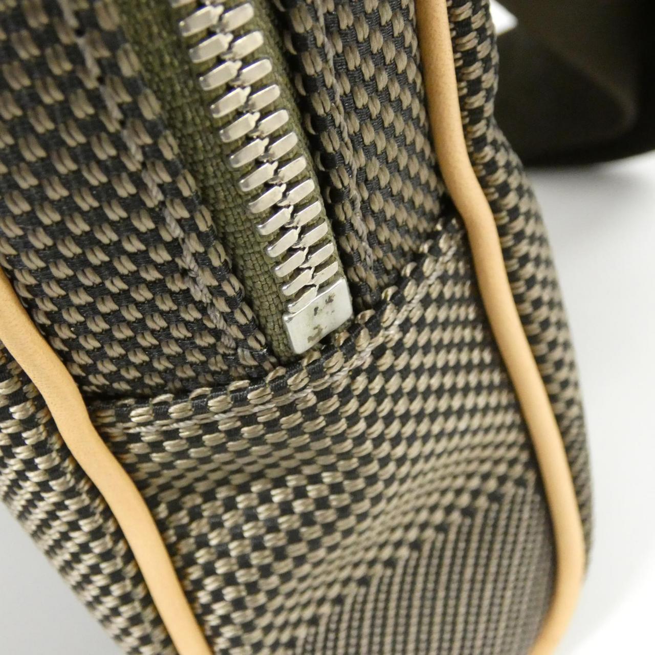 LOUIS VUITTON Damier Geant Acrobat M93619 包