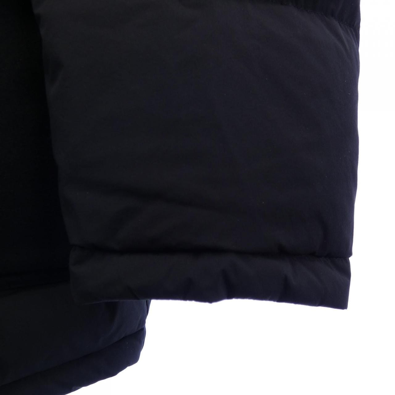 サルヴァトーレフェラガモ SALVATORE FERRAGAMO ダウンコート