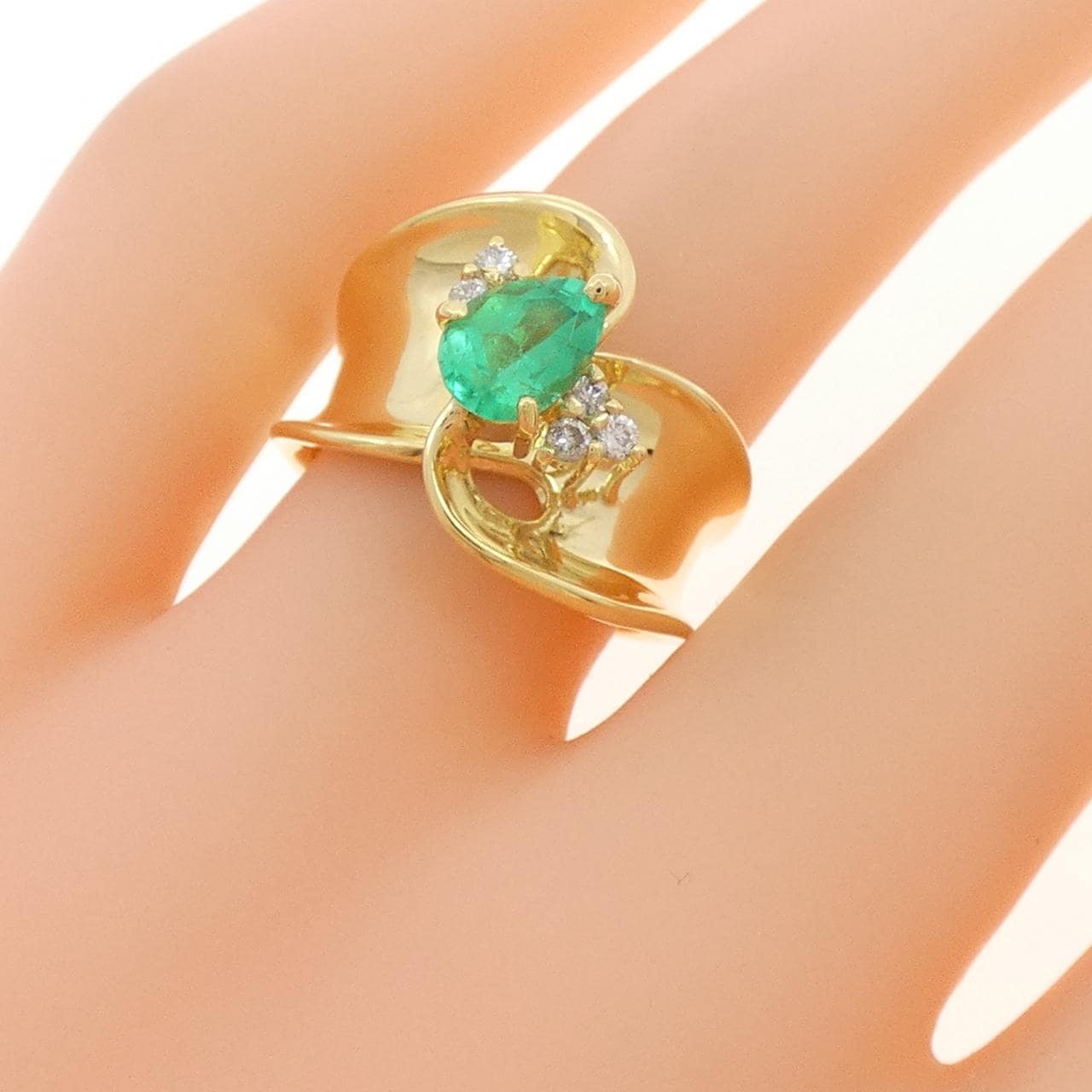 K18YG エメラルド リング 0.71CT