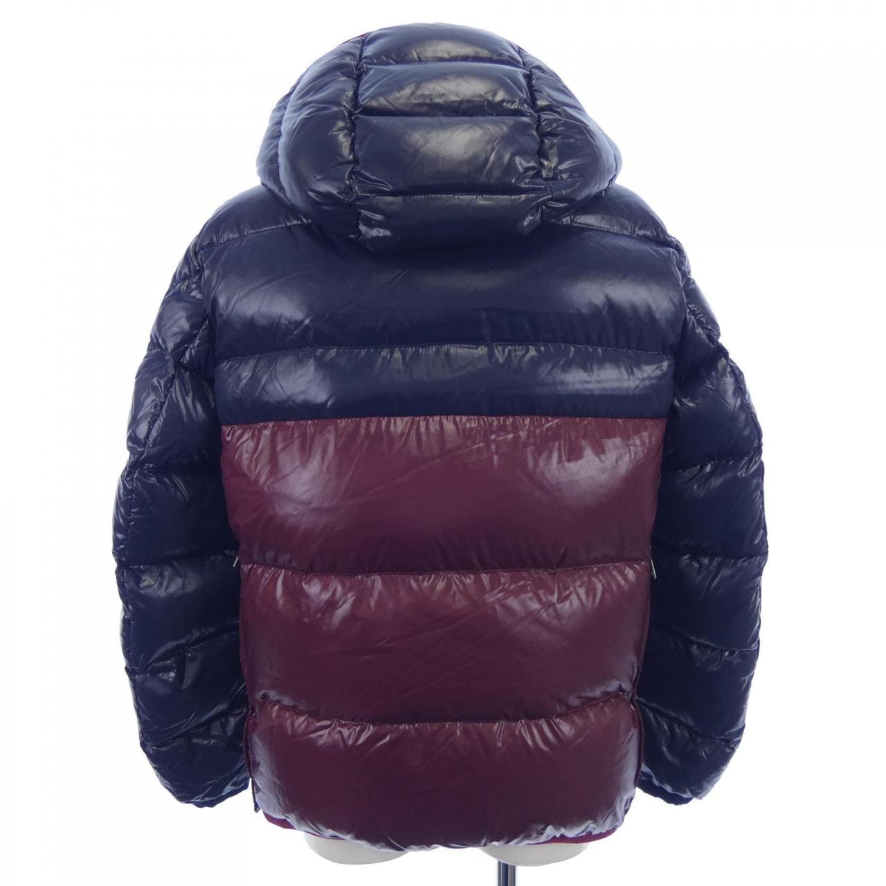 モンクレール MONCLER ダウンジャケット