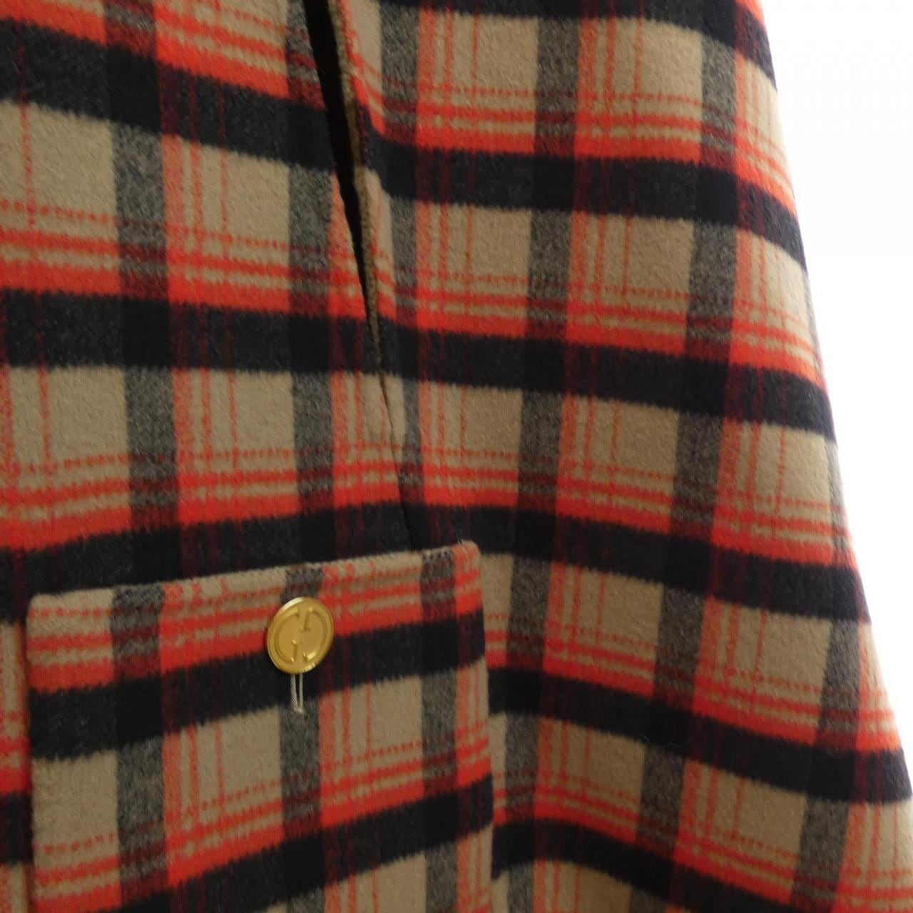 グッチ GUCCI 695127 ZAIT6 ケープ