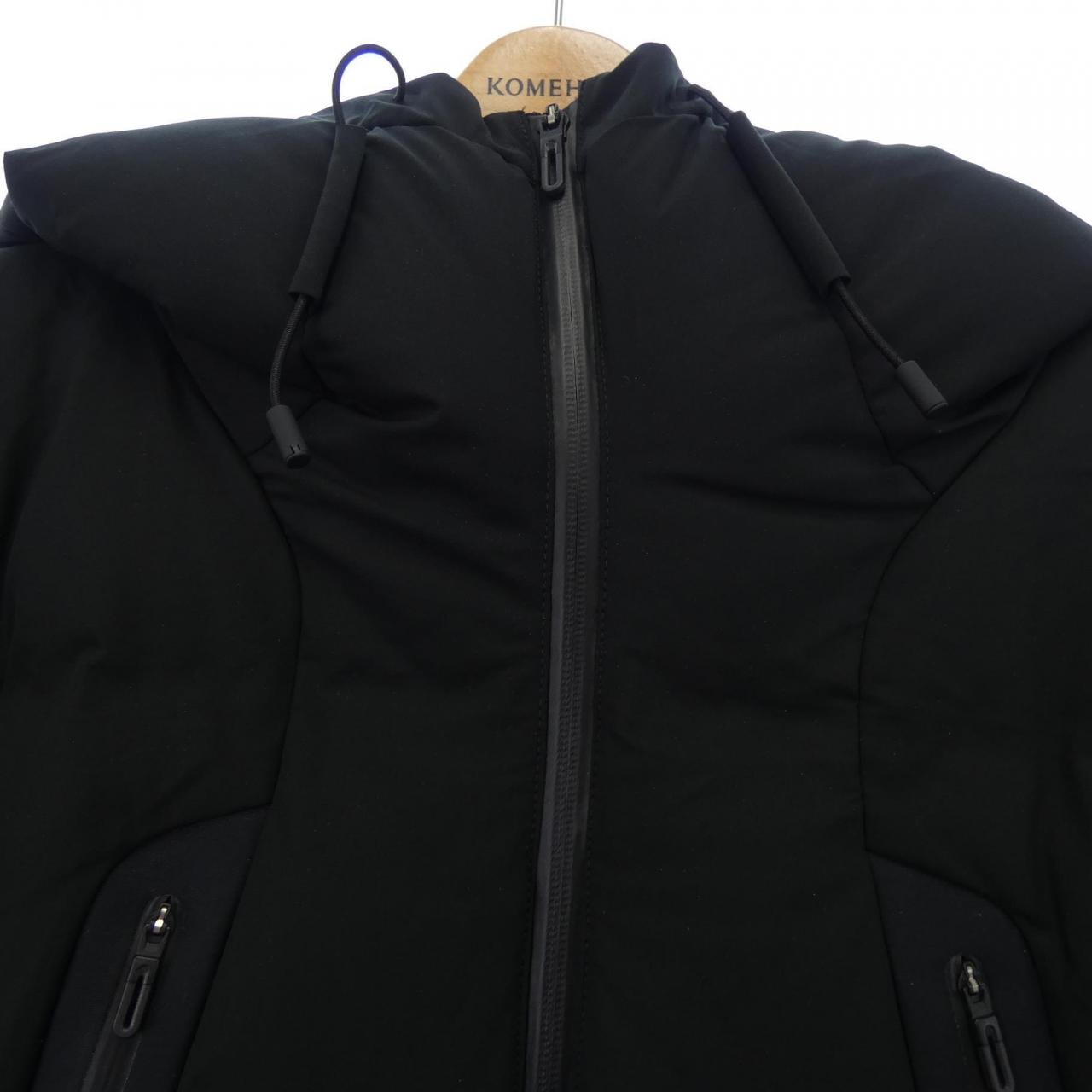 デサント DESCENTE ダウンジャケット