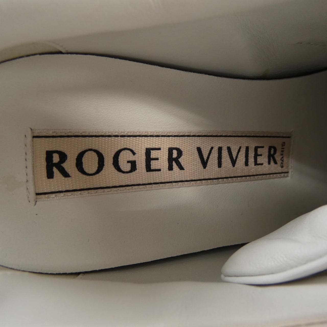 ロジェヴィヴィエ ROGER VIVIER スニーカー