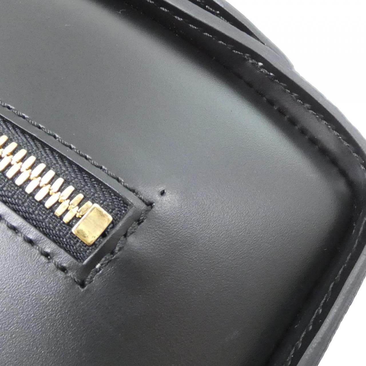 ルイヴィトン エピ ポンヌフ M52052 バッグ